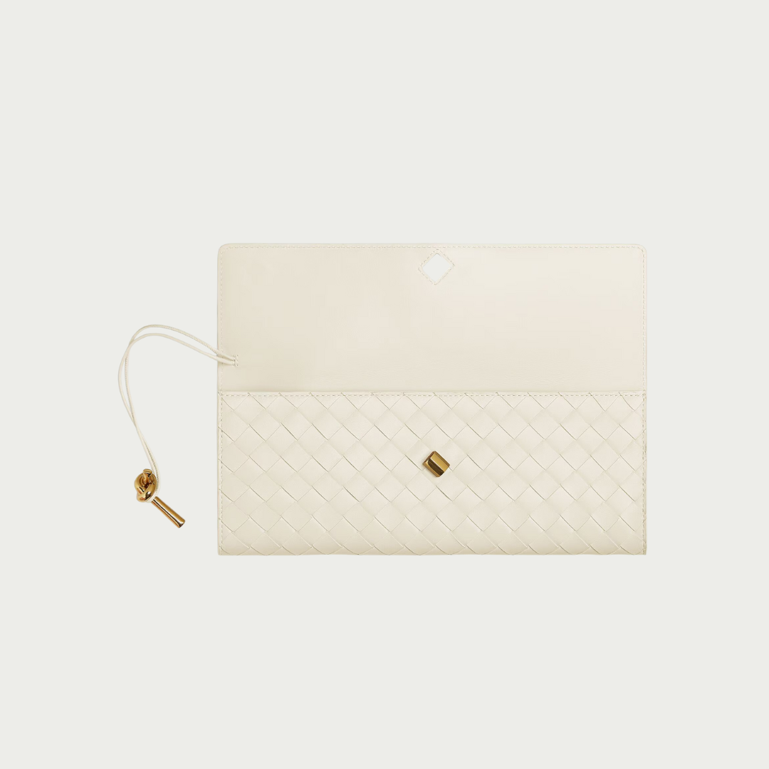 Sarena Clutch - Pearl